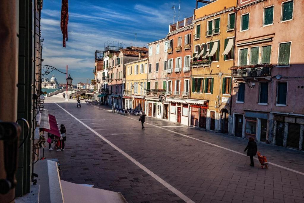 Appartamenti Superior In Via Garibaldi By Bricola Apartments Venezia Eksteriør bilde