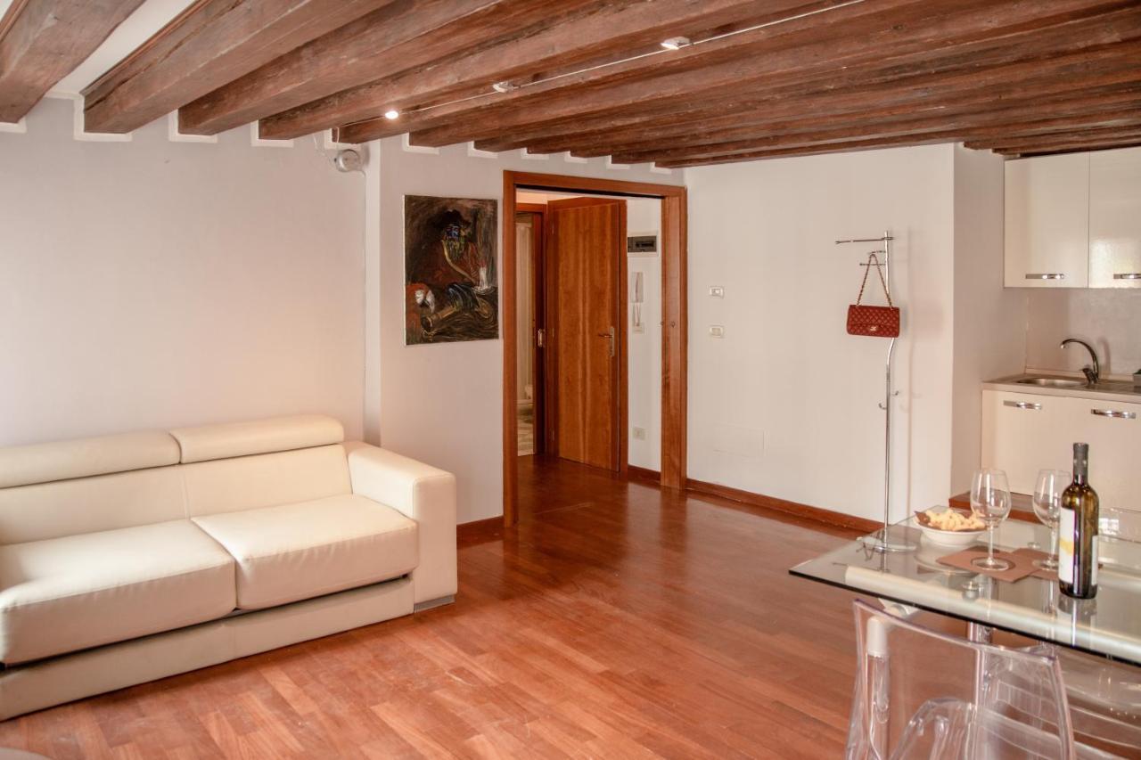 Appartamenti Superior In Via Garibaldi By Bricola Apartments Venezia Eksteriør bilde