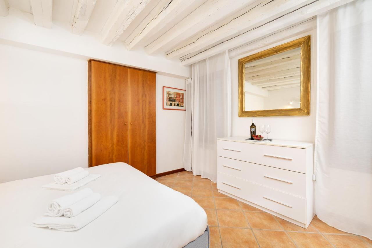 Appartamenti Superior In Via Garibaldi By Bricola Apartments Venezia Eksteriør bilde